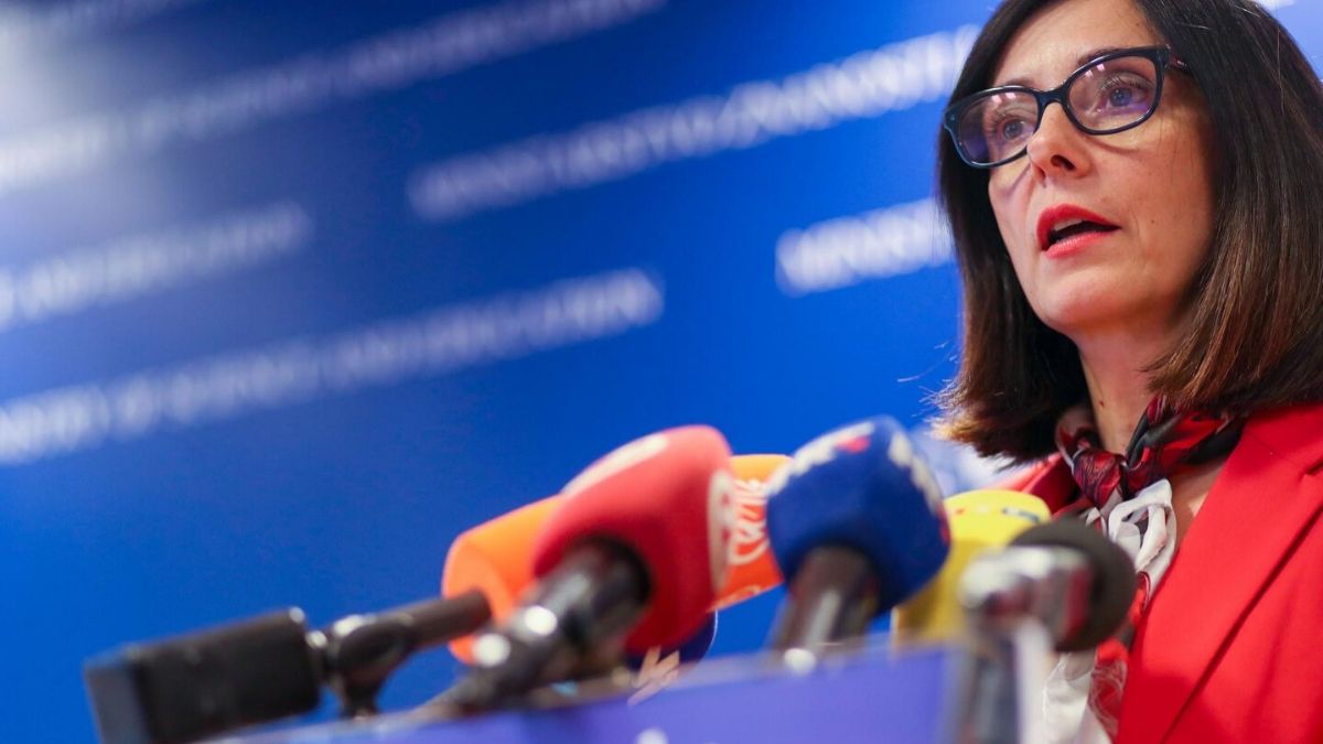 Divjak kaže da je rješenje od petka na stolu, sindikati spremaju prosvjed